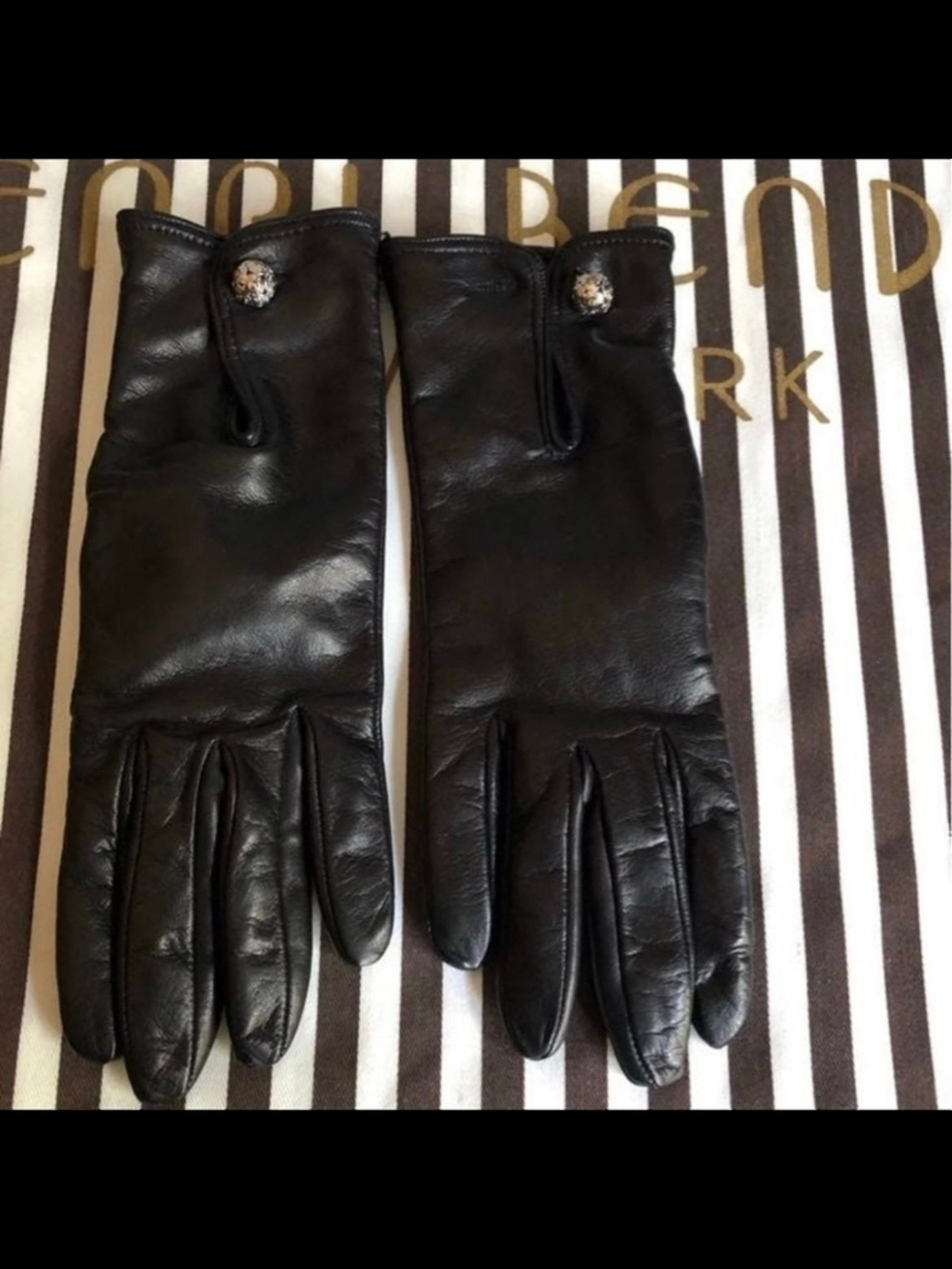 Henri Bendel Black Leather Gloves
